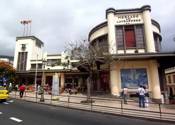 Charming In - Sao Goncalo Feriehus Funchal (Madeira)